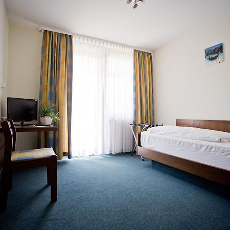 Hotel Lindenhof Μόσμπαχ Εξωτερικό φωτογραφία